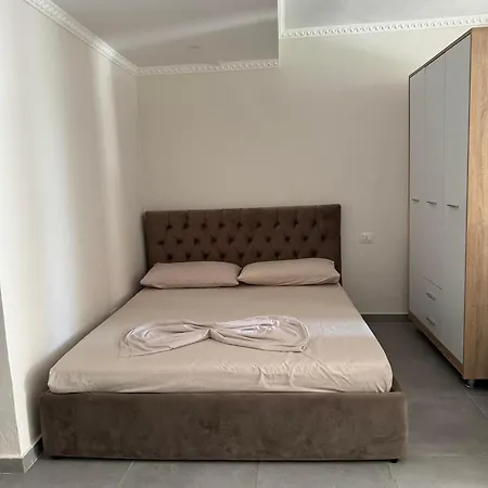 דירה Bakalli Rooms1 *