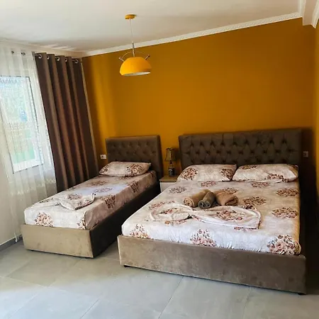 Bakalli Rooms1 *